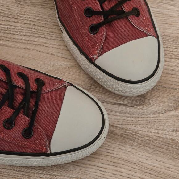 Converse x John Varvatos All Star Low Top Sneakers Mens Size 11 Red Canvas Shoes